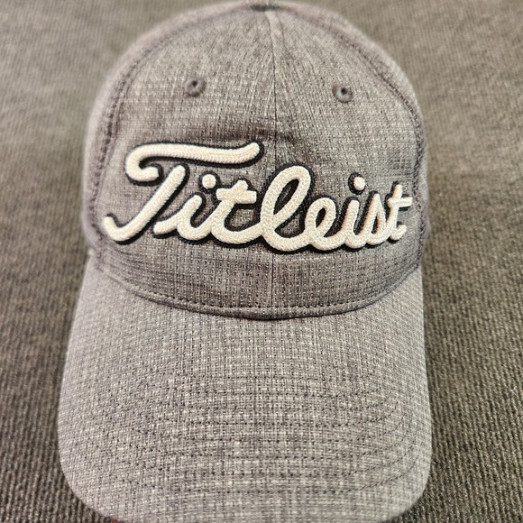 Titleist Golf Hat Men Strapback Adjustable Vented Performance Gray Tour - Picture 1 of 9